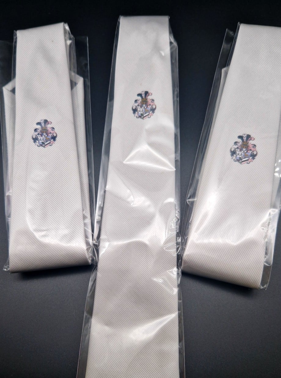 Bedruckte Krawatten mit Wappen, §11 oder Zirkel Ihrer Verbindung.