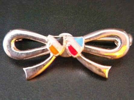 Sektzipfelschleife mit 2 Wappen und Email